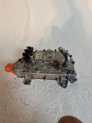 CONVERTIDOR/INVERSOR DE CORRIENTE FORD MUSTANG MACH-E