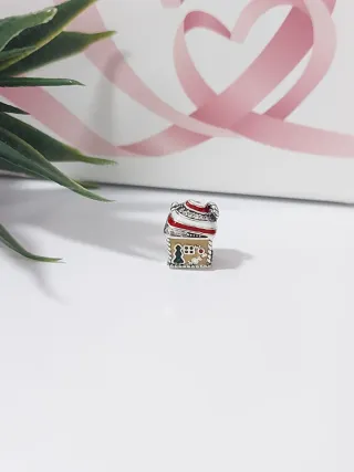 Pandora Charm Casa Navideña