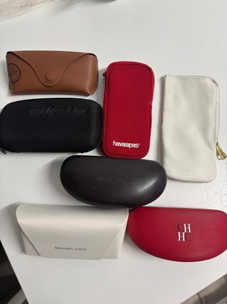 Fundas de gafas de varias marcas