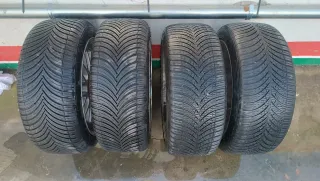 Llantas Japan Racing