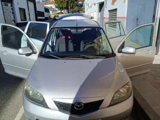 Mazda 2 2005