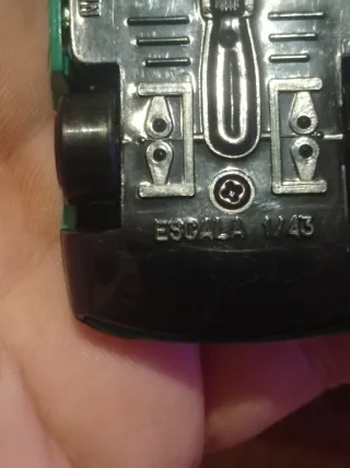 De Tomaso Mangusta 1:43