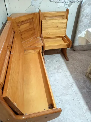 Rinconera de madera maciza