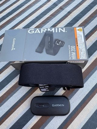 Garmin Venu 3 Smartwatch y Monitor HRM200