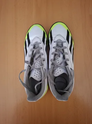 Botas de fútbol Adidas Blancas Talla 37.5
