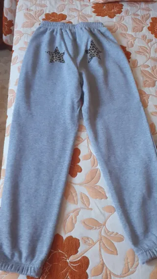 Pantalón chándal gris talla S