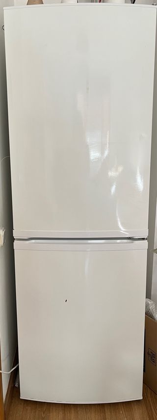 Nevera con refrigerador IKEA blanca