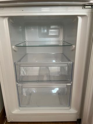 Nevera con refrigerador IKEA blanca