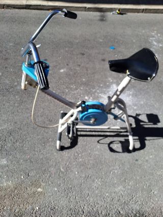 Bicicleta estática ejercicio