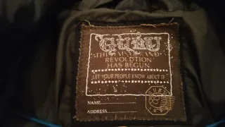 Abrigo acolchado plumas Guru negro