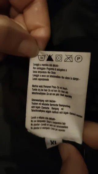 Abrigo acolchado plumas Guru negro