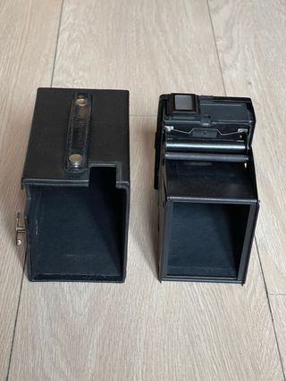 Cámara de cajón Kodak Brownie Target Six-20