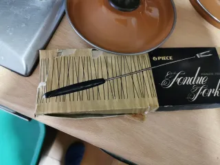 Set fonduta marrone e bianco