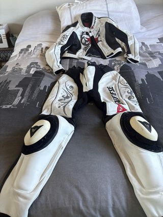 Equipación moto mujer,(se vende también x separado