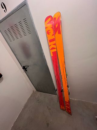 Esquís Volkl Freeride 178cm con fijaciones