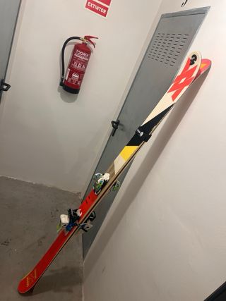 Esquís Volkl Freeride 178cm con fijaciones