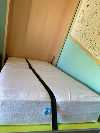 Cama Abatible con Colchón Incluido