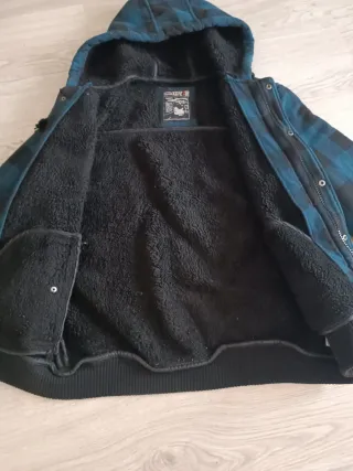 Cazadora cuadros azul y negra con capucha