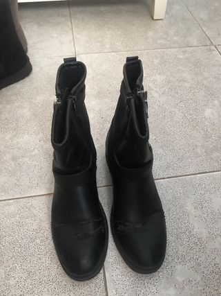 Botas altas negras talla 40 y marrones