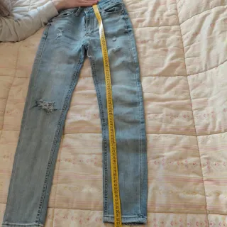 Jeans strappati ragazza taglia XS