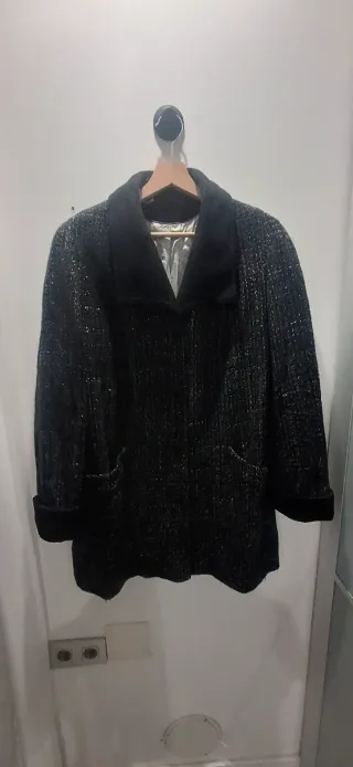 Abrigo vintage largo negro y blanco