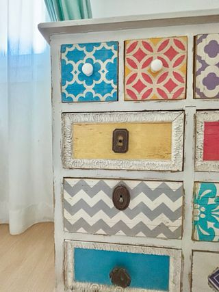 Aparador madera cajones y puertas (porte incluido)