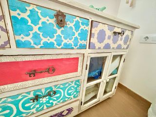 Aparador madera cajones y puertas (porte incluido)