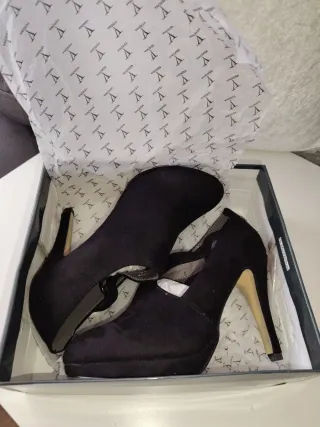 Zapatos tacón ante negro talla 39