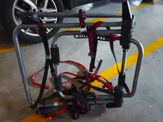 Portabicicletas Montblanc portón trasero