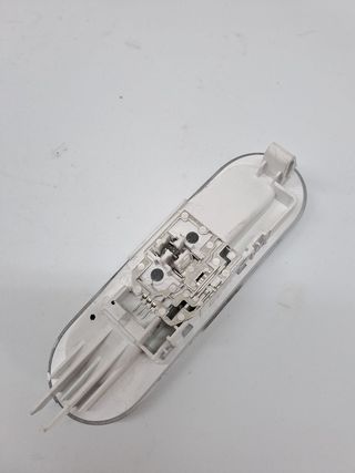 LUZ INTERIOR DACIA SANDERO (2)