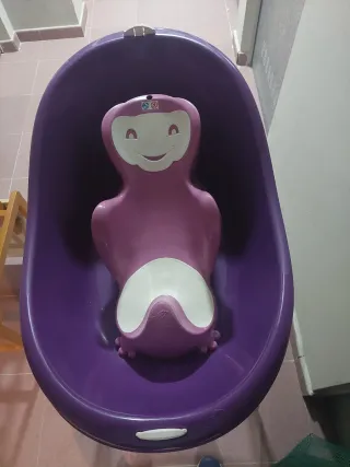 Bañera para bebé morada