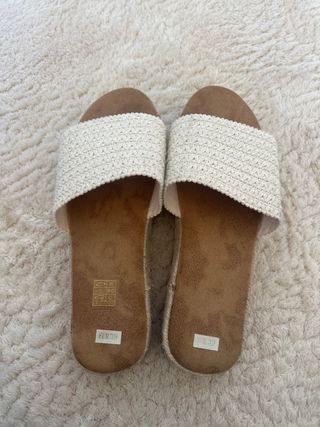 Sandalias blancas y marrones talla 39