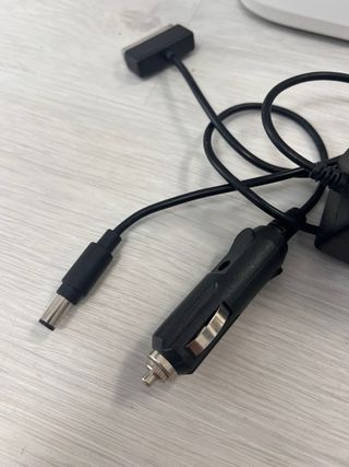 DJI Phantom 4 Mando + 2 Baterías + Cargador