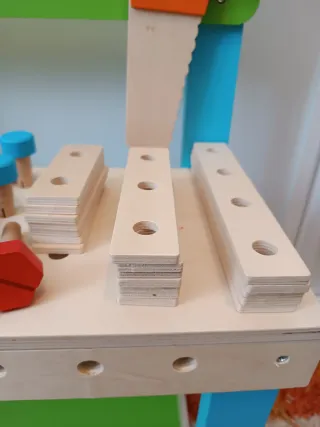 Banco de herramientas de madera para niños