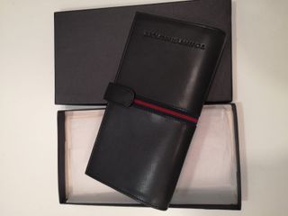 Cartera Tommy Hilfiger Negra