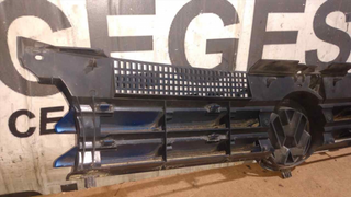 CALANDRA DELANTERA DE RADIADOR | Atr.1:1J0853