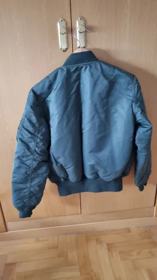 Cazadora Bomber verde oliva