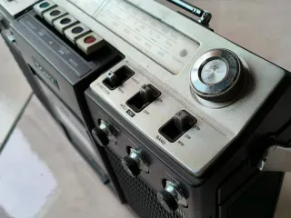 Radio cassette Sony CF-560 SH Bomboox