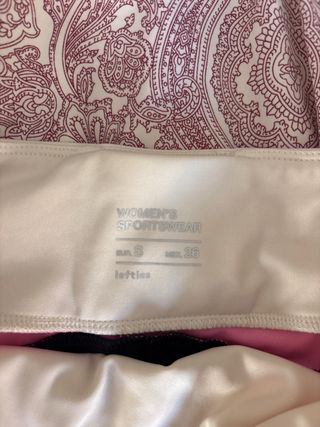 Leggings deportivos negros y rosas