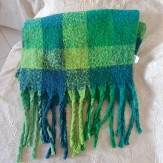 Sciarpone plaid verde, blu e giallo lime