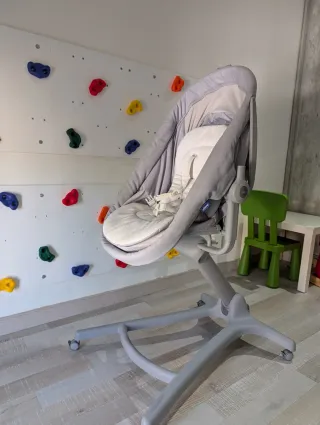 Chicco Baby Hug 4 en 1 - Trona+Cuna+Silla+Colchón