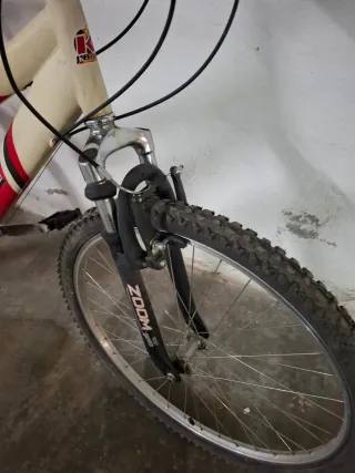 Bicicleta J-Bike Roja y Blanca