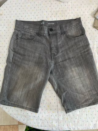 Pantalones cortos grises rectos