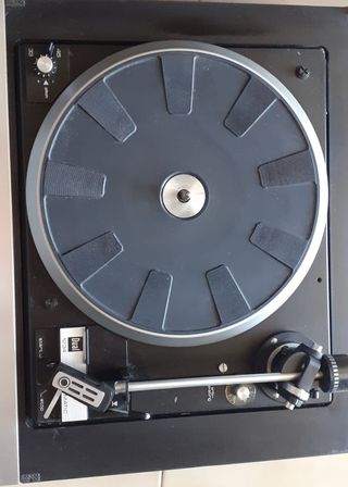 Tocadiscos Bettor EF-240