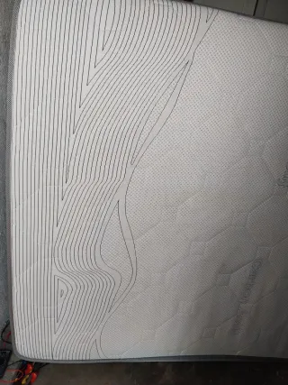 Cama de matrimonio tela