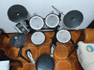 Batería electrónica Roland TD9 Completa!