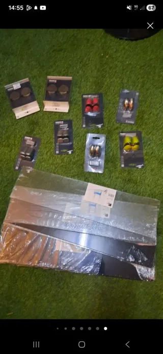 Estanterías de cristal y metal