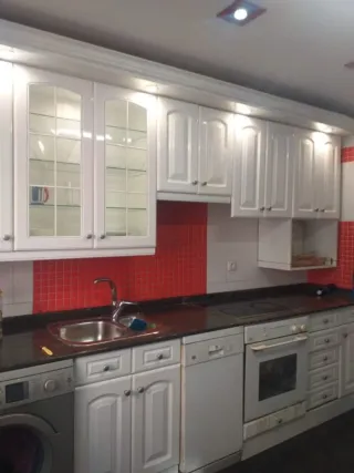 Colocacion de suelos y cocinas