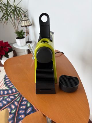 Cafetera Nespresso De'Longhi Essenza