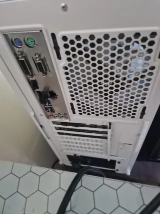 PcCom Silver Intel Core i7-9700F Gaming PC